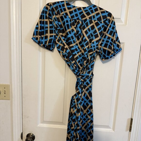 Banana Republic Geometric Print Wrap Dress – Size 8 - Picture 2 of 5